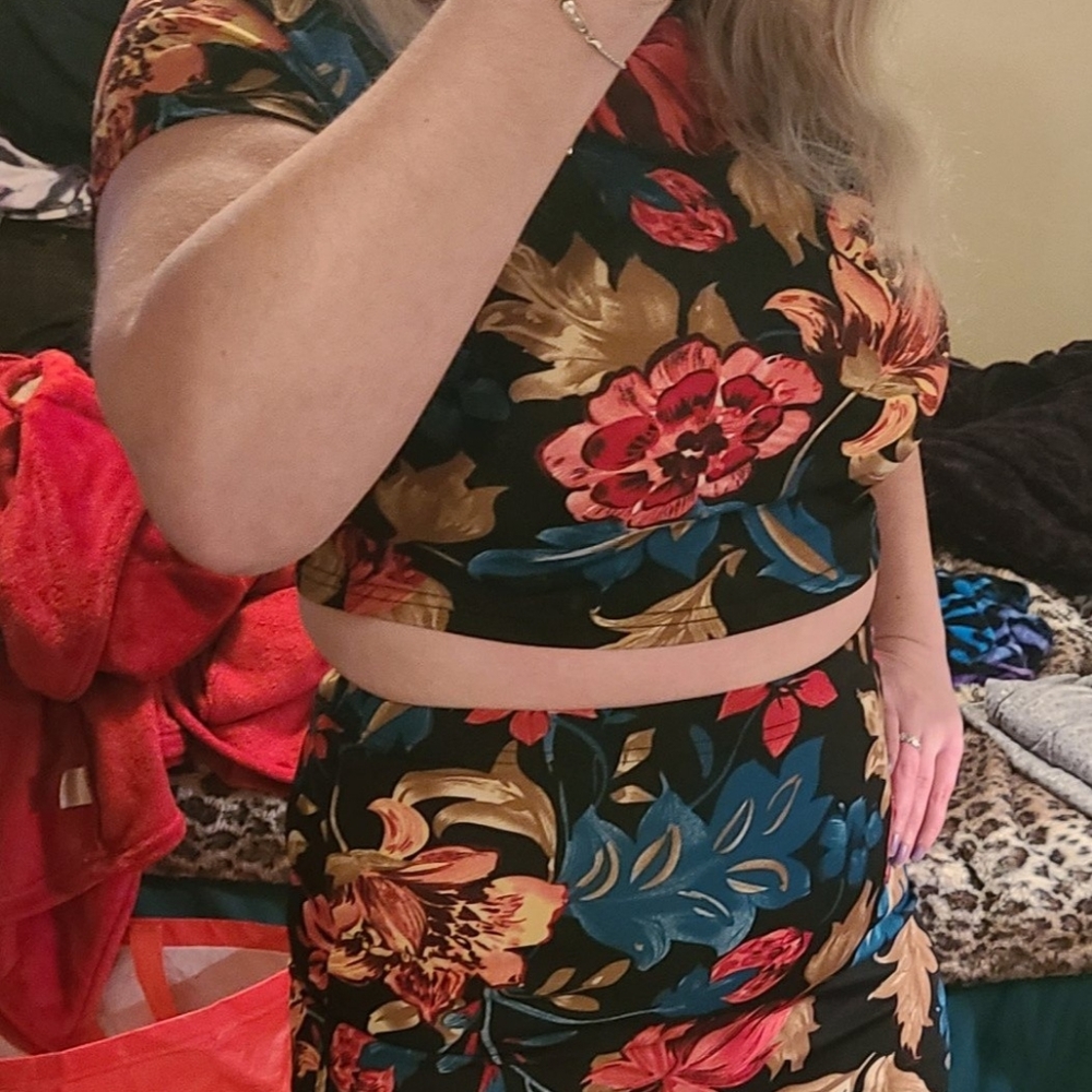 shein floral 2 piece skirt set size Large